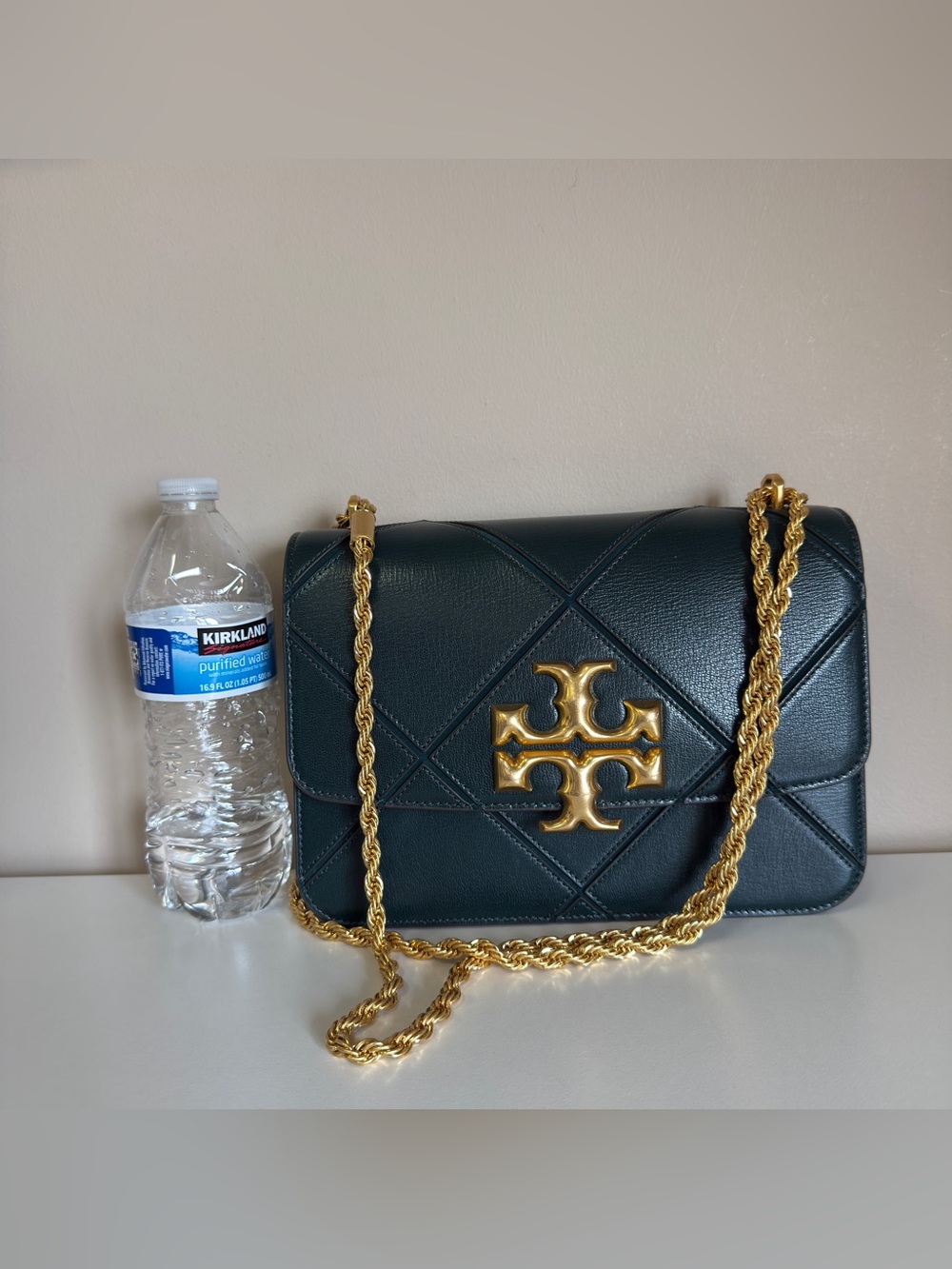 Tory Burch Fleming Leather Shoulder Bag in Dark Green - Picture 7 of 14